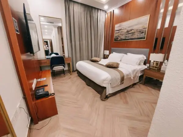 Smayah Hotel 5